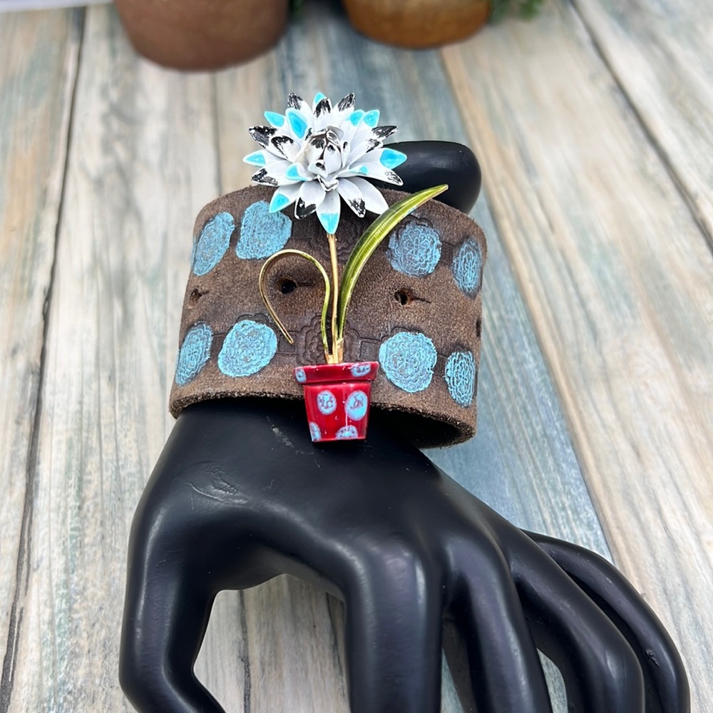 ⭐️Adorned Crown enamel flower blue dot artisan assemblage leather bracelet